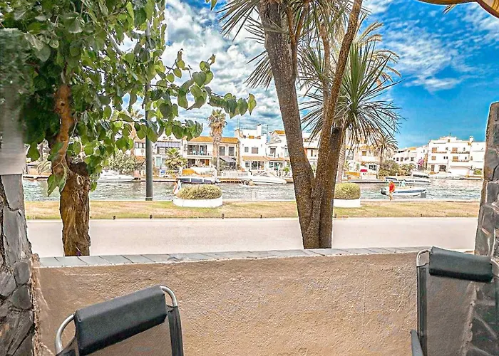 La Terrasse Vue Sur Canal Apartment